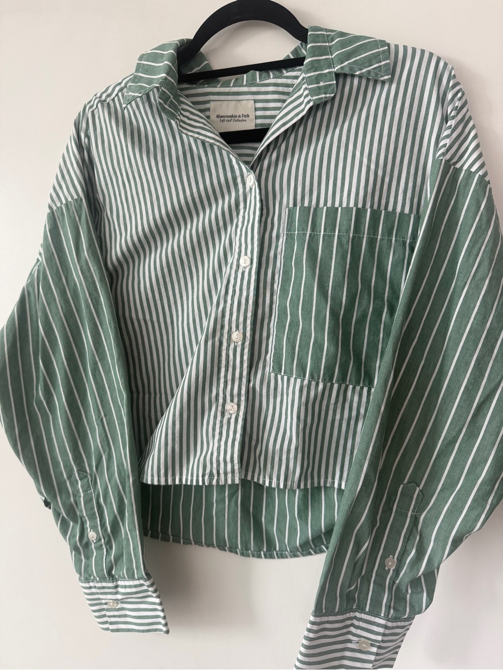 Abercrombie & Fitch Green Striped Button-Up Cropped Shirt